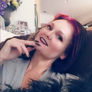 Meet your Posher, Monica